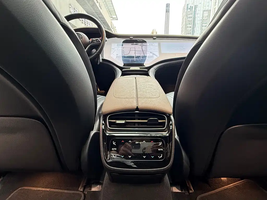 Mercedes-Benz EQS 2022 — фото 17