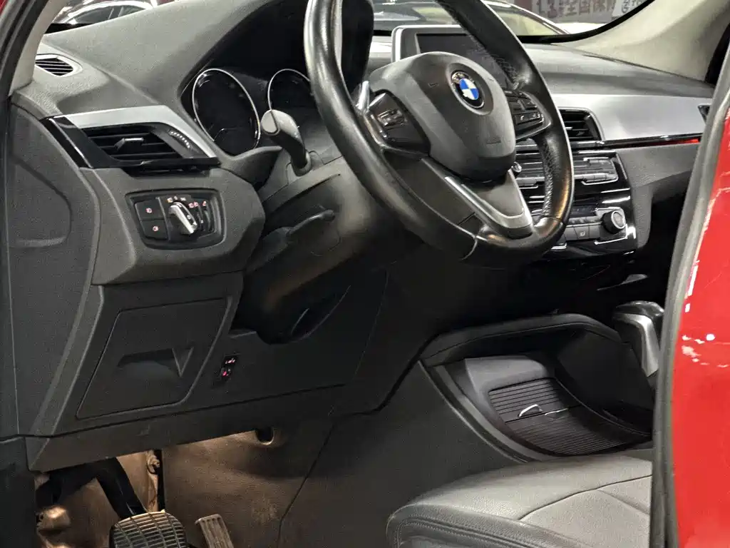 BMW X1 2018 — фото 22