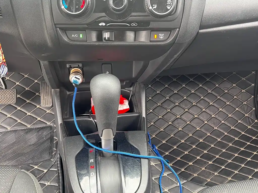 Honda Fit 2016 — фото 17