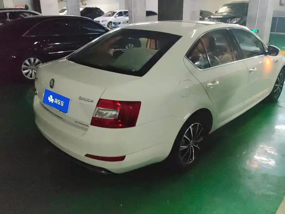Skoda Octavia 2016 — фото 3