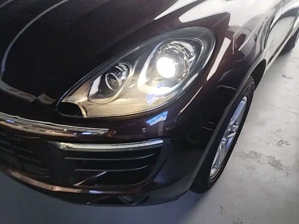 Porsche Macan 2017 — фото 24