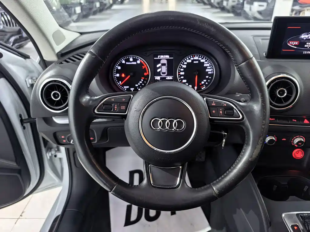 Audi A3 2016 — фото 10