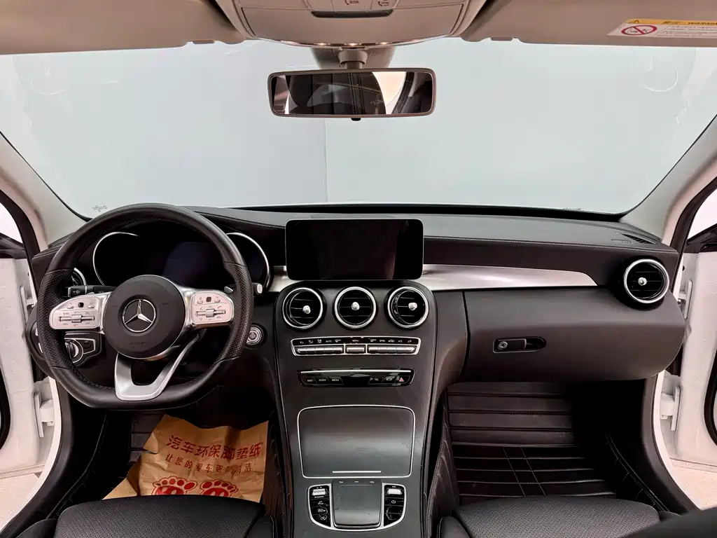 Mercedes-Benz C-Class 2020 — фото 17