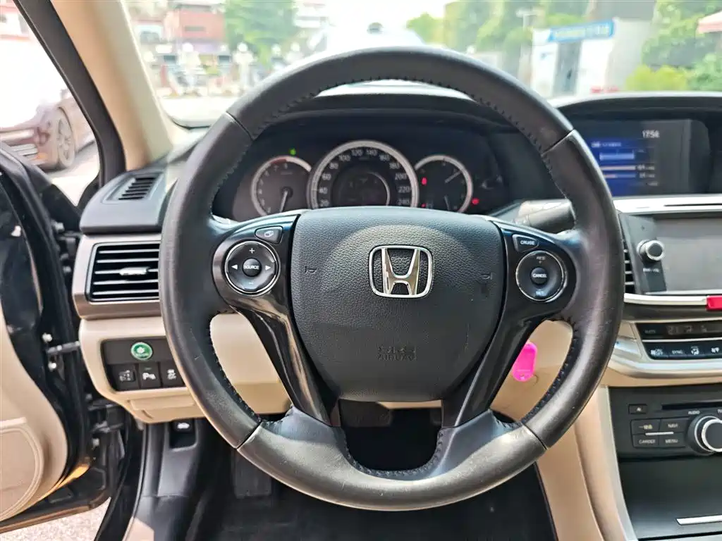 Honda Accord 2013 — фото 13