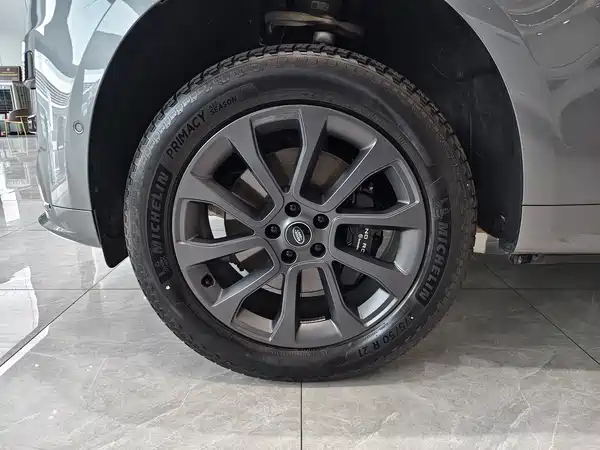 Land Rover Range Rover Sport 2025