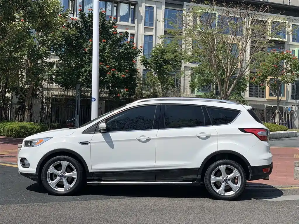 Ford Kuga 2018 — фото 4