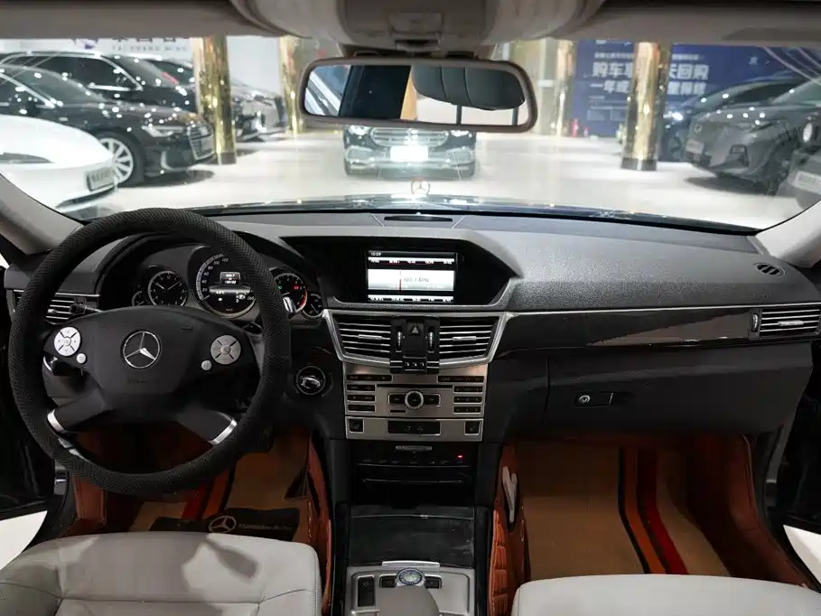 Mercedes-Benz E-Class 2013