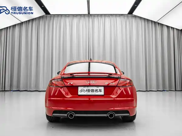 Audi TT 2015