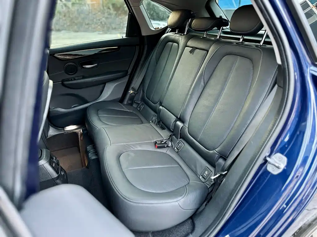 BMW 2 Series Active Tourer 2015 — фото 6