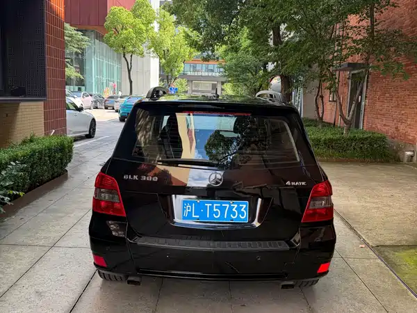 Mercedes-Benz GLK-Class 2011