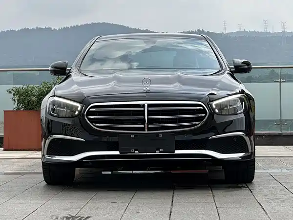 Mercedes-Benz E-Class 2021
