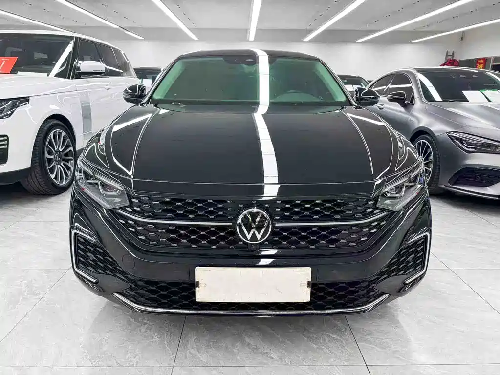 Volkswagen Passat 2023