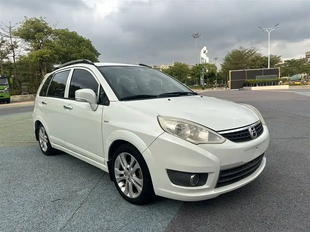 Suzuki Liana A6 2015 — фото 3