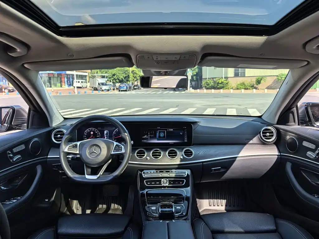 Mercedes-Benz E-Class 2017 — фото 9