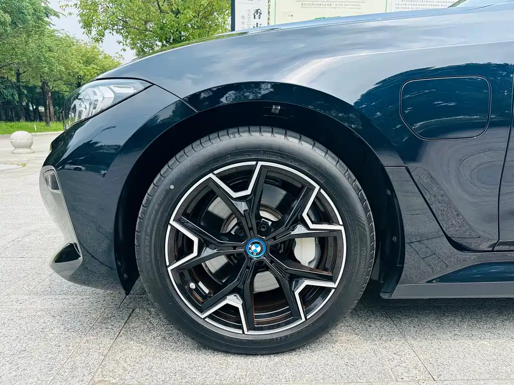 BMW i3 2024 — фото 8