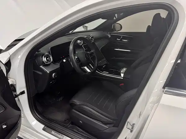 Mercedes-Benz C-Class 2023