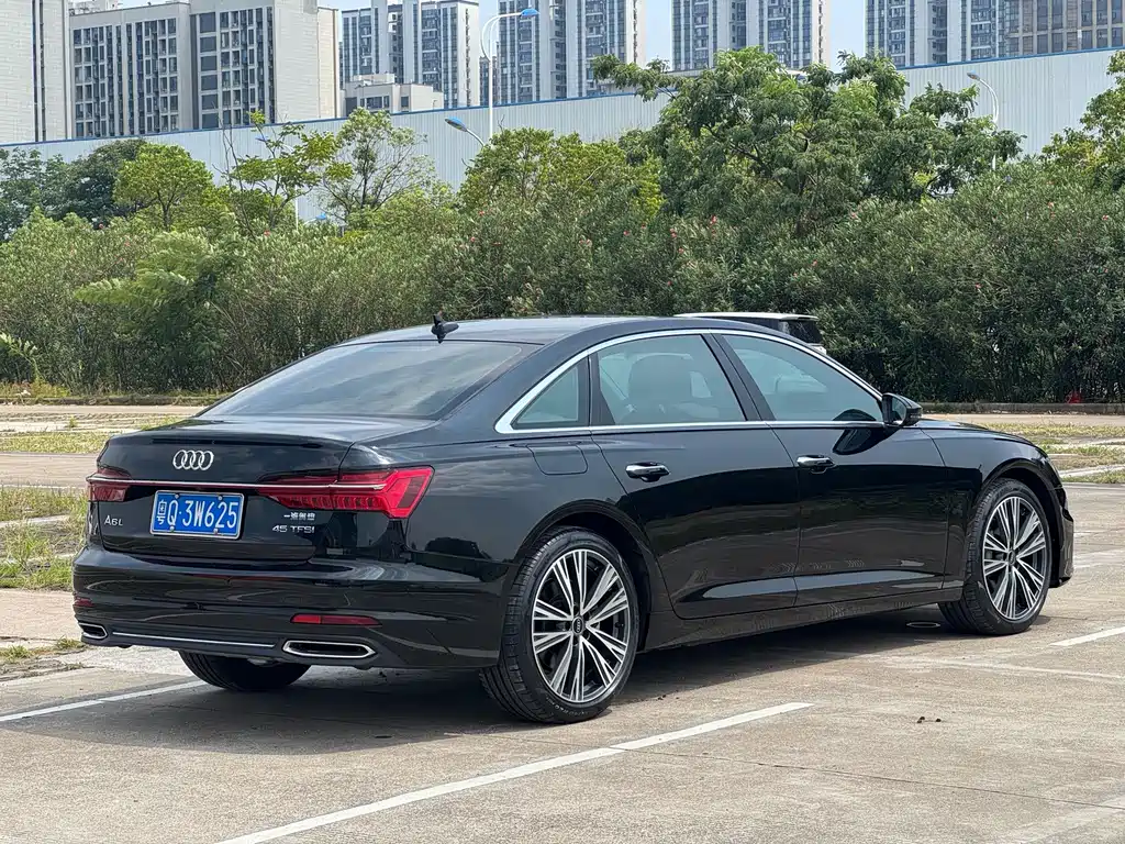 Audi A6L 2023 — фото 10