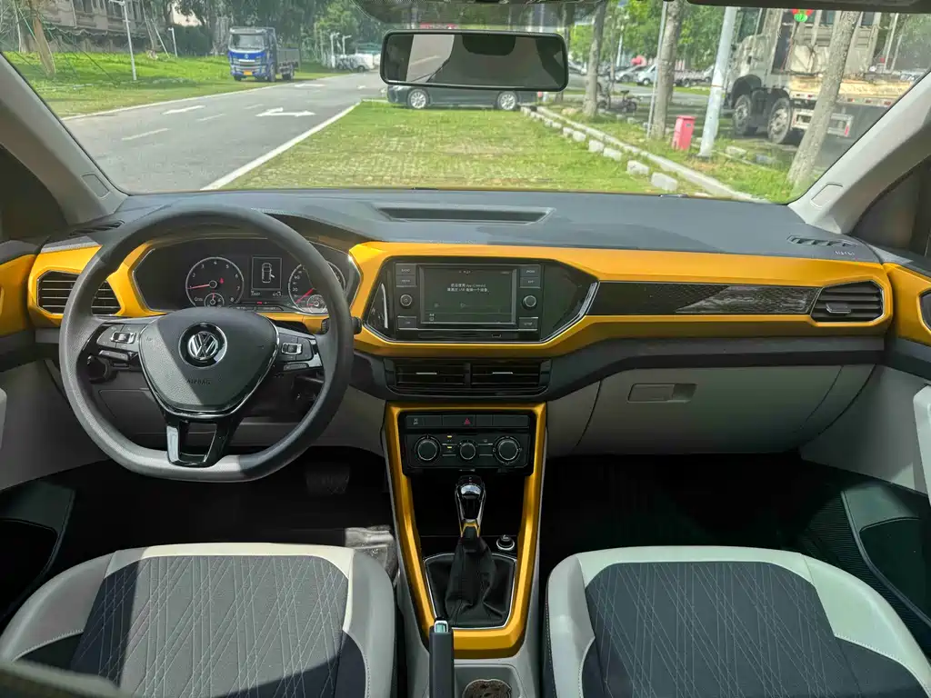 Volkswagen T-Cross 2019 — фото 15