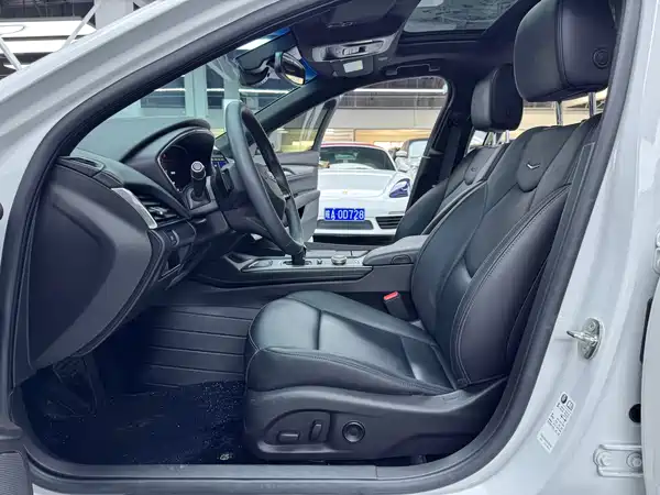 Cadillac CT5 2023