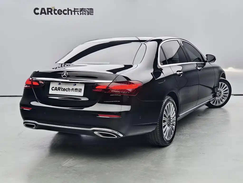 Mercedes-Benz E-Class 2023 — фото 4