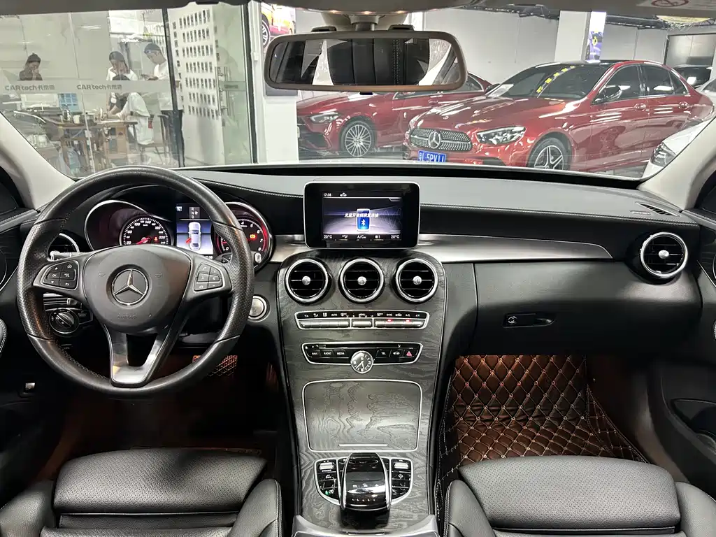 Mercedes-Benz C-Class 2018 — фото 9