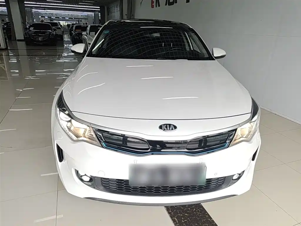 Kia K5 New Energy 2020 — фото 3