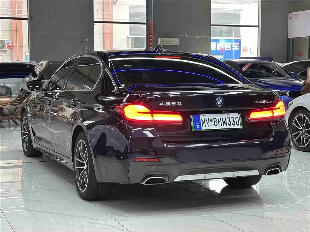 BMW 5 Series New Energy 2023 — фото 4