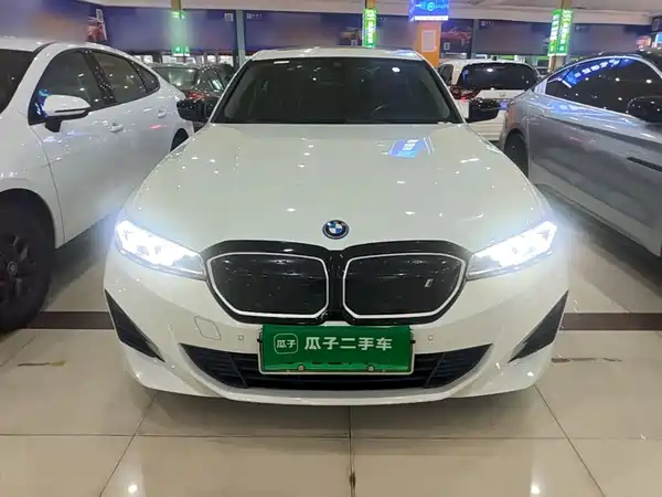 BMW i3 2024