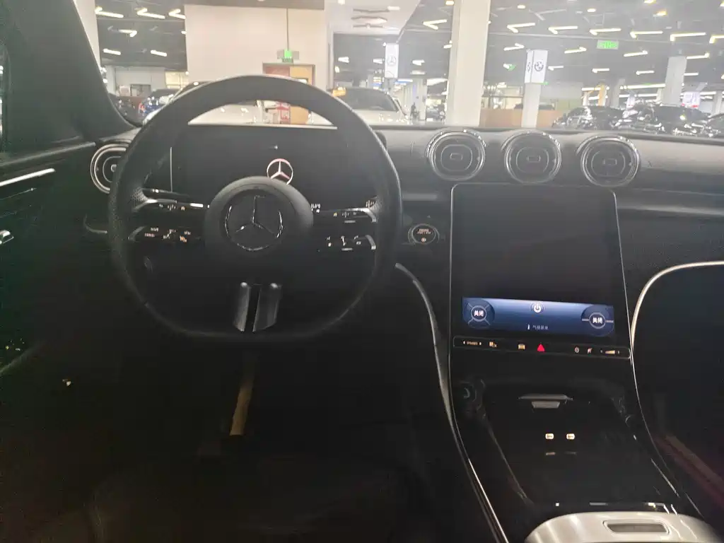 Mercedes-Benz C-Class 2024 — фото 14