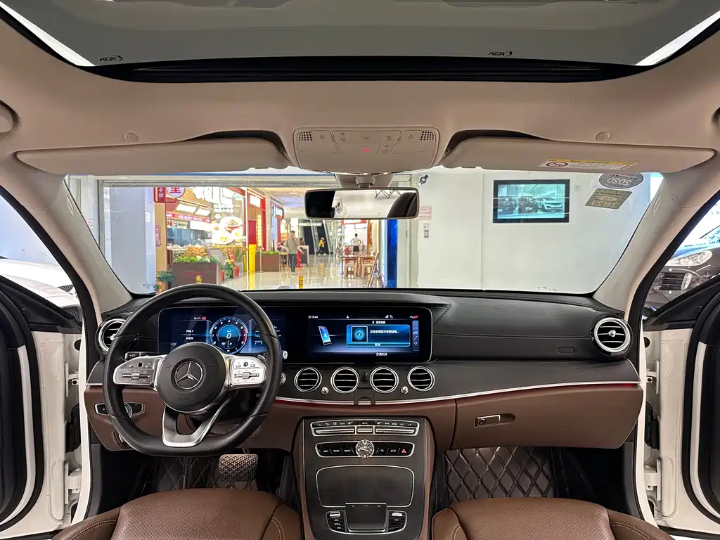 Mercedes-Benz E-Class 2019 — фото 21