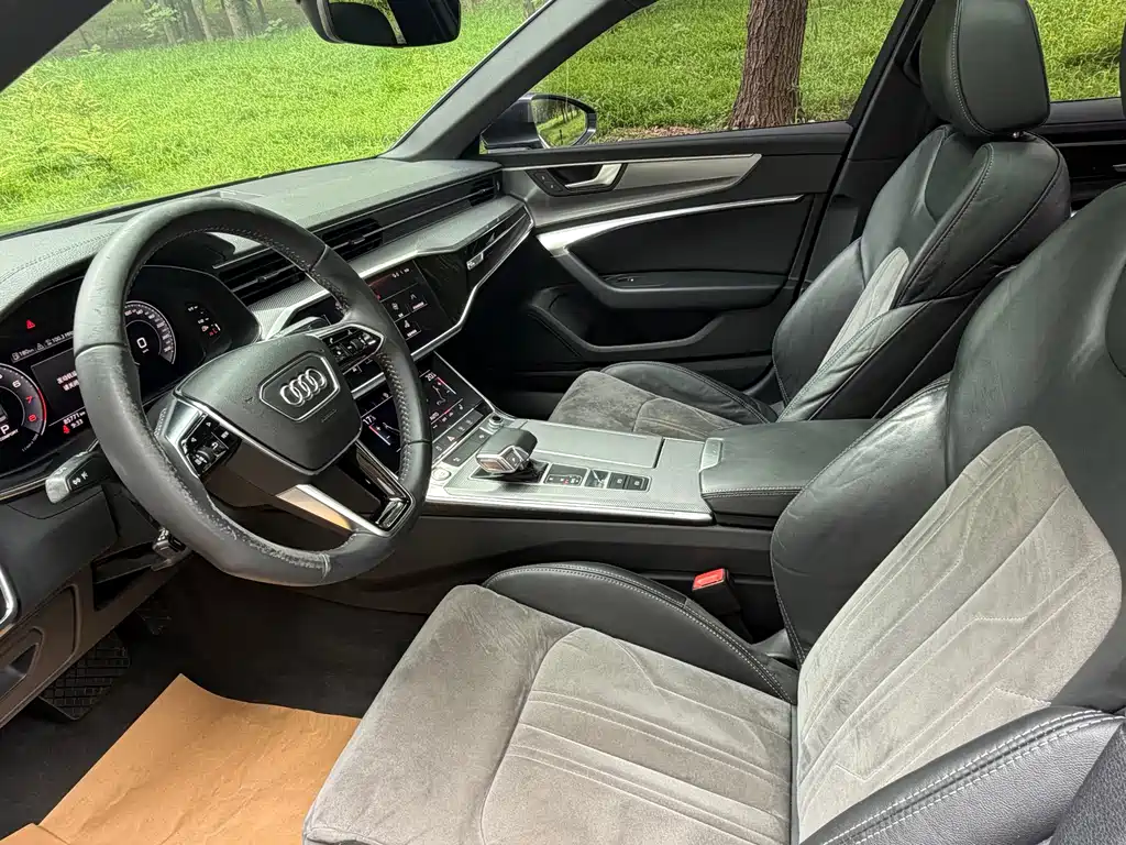 Audi A6L 2020