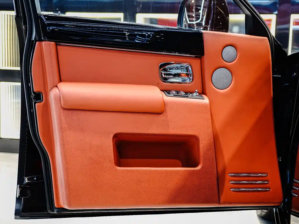 Rolls-Royce Phantom 2014 — фото 10
