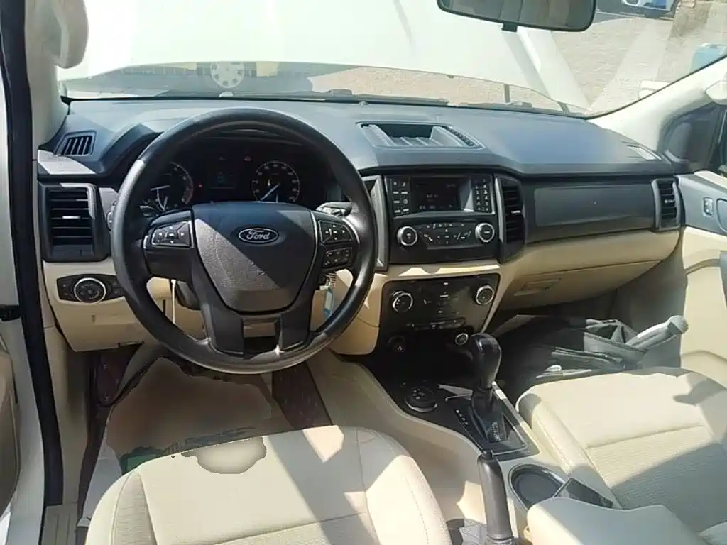 Ford Everest 2018 — фото 10