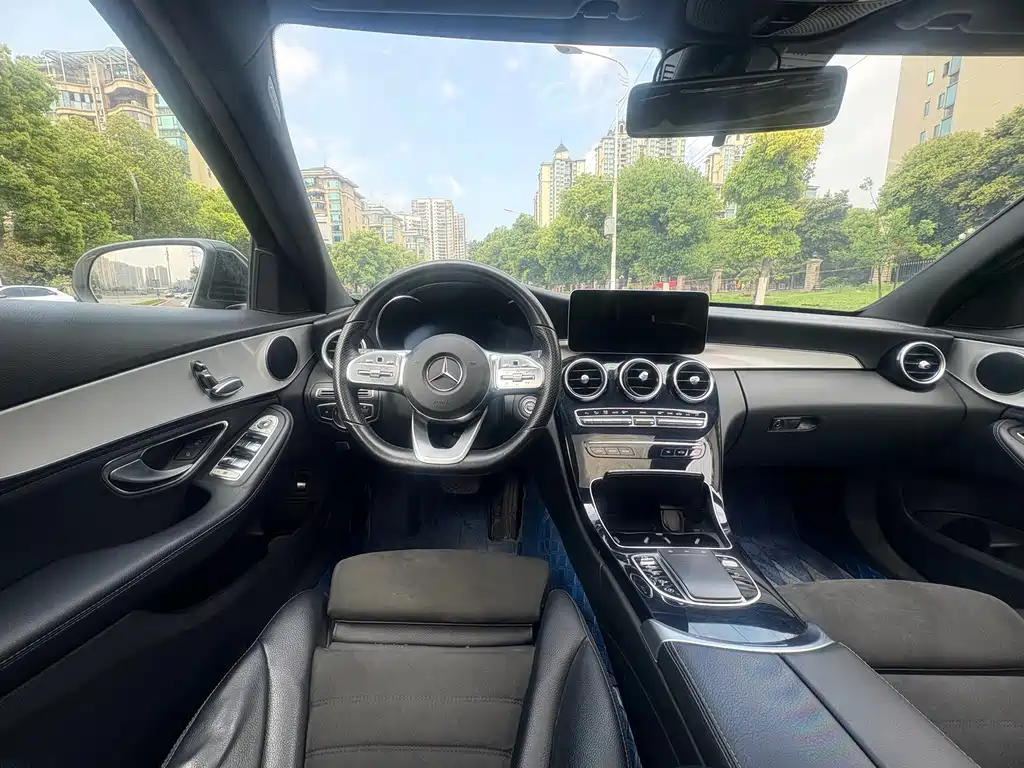 Mercedes-Benz C-Class 2020 — фото 17