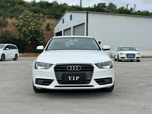Audi A4L 2016