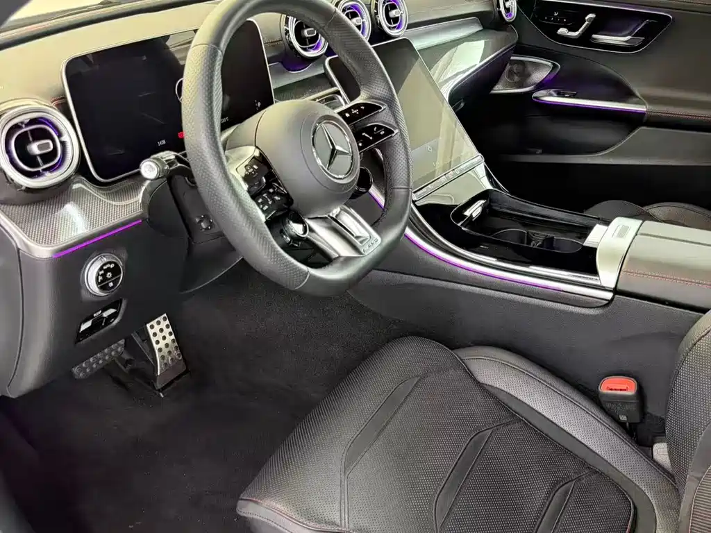 Mercedes-Benz C-Class AMG 2025 — фото 2