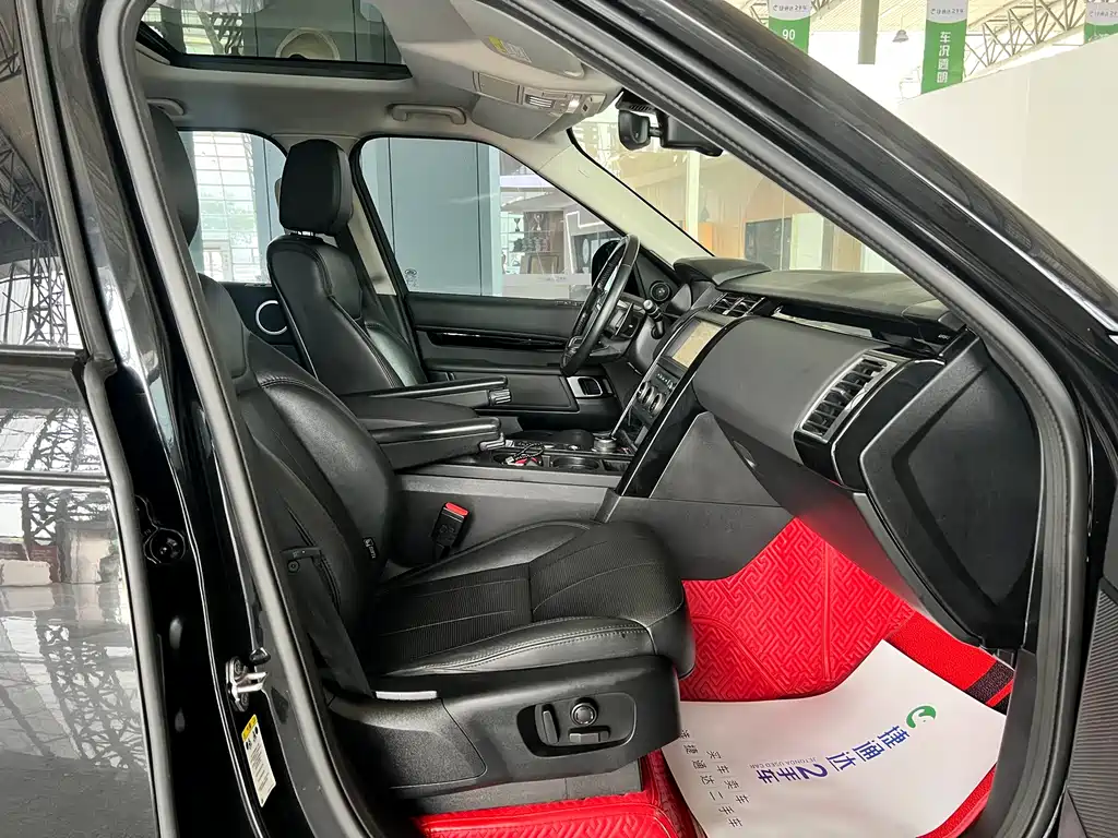Land Rover Discovery 2020 — фото 12