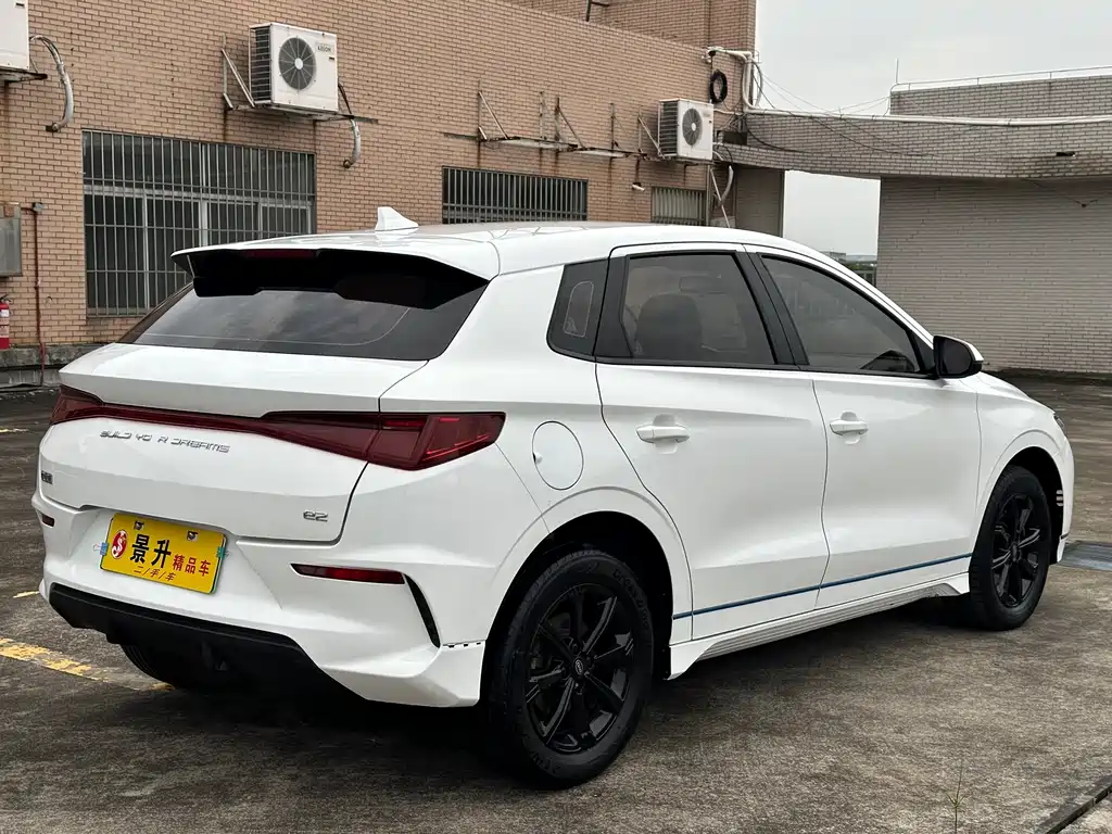 BYD e2 2020