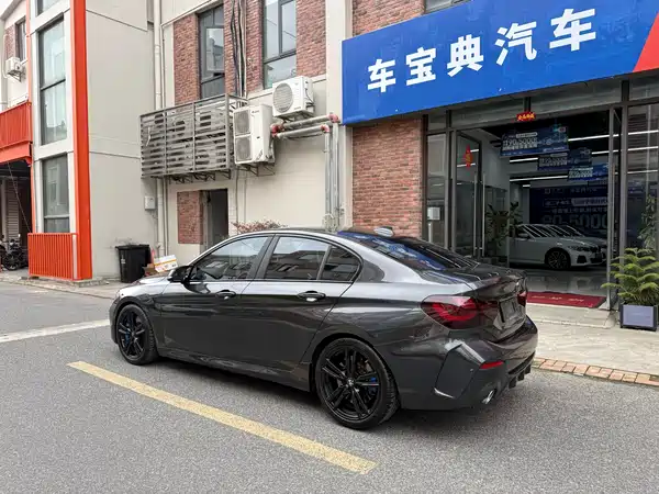 BMW 1 Series 2023