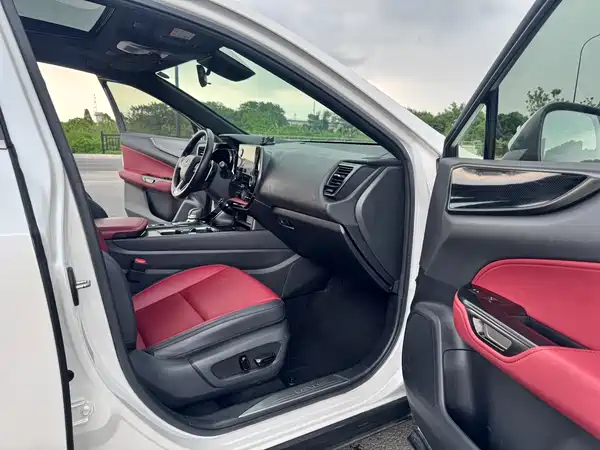 Lexus NX 2022