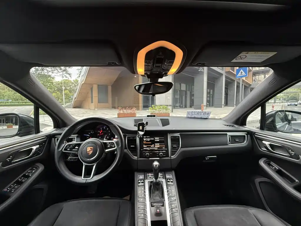 Porsche Macan 2014 — фото 10