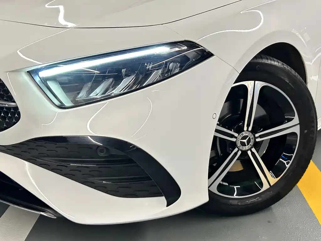 Mercedes-Benz A-Class 2023 — фото 17