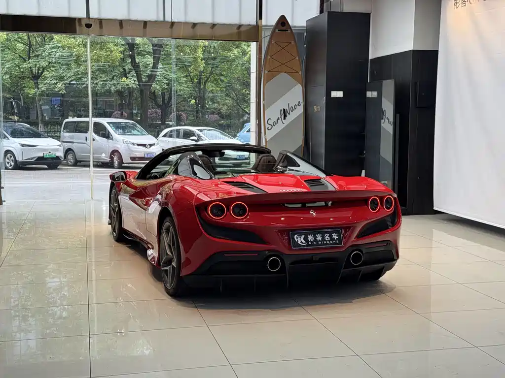 Ferrari F8 2022 — фото 6