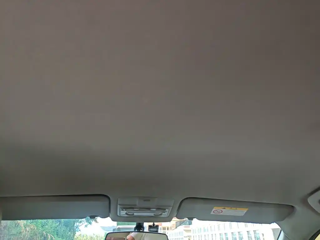 Toyota RAV4 2015 — фото 18
