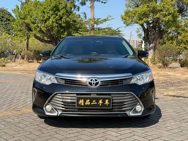 Toyota Camry 2016