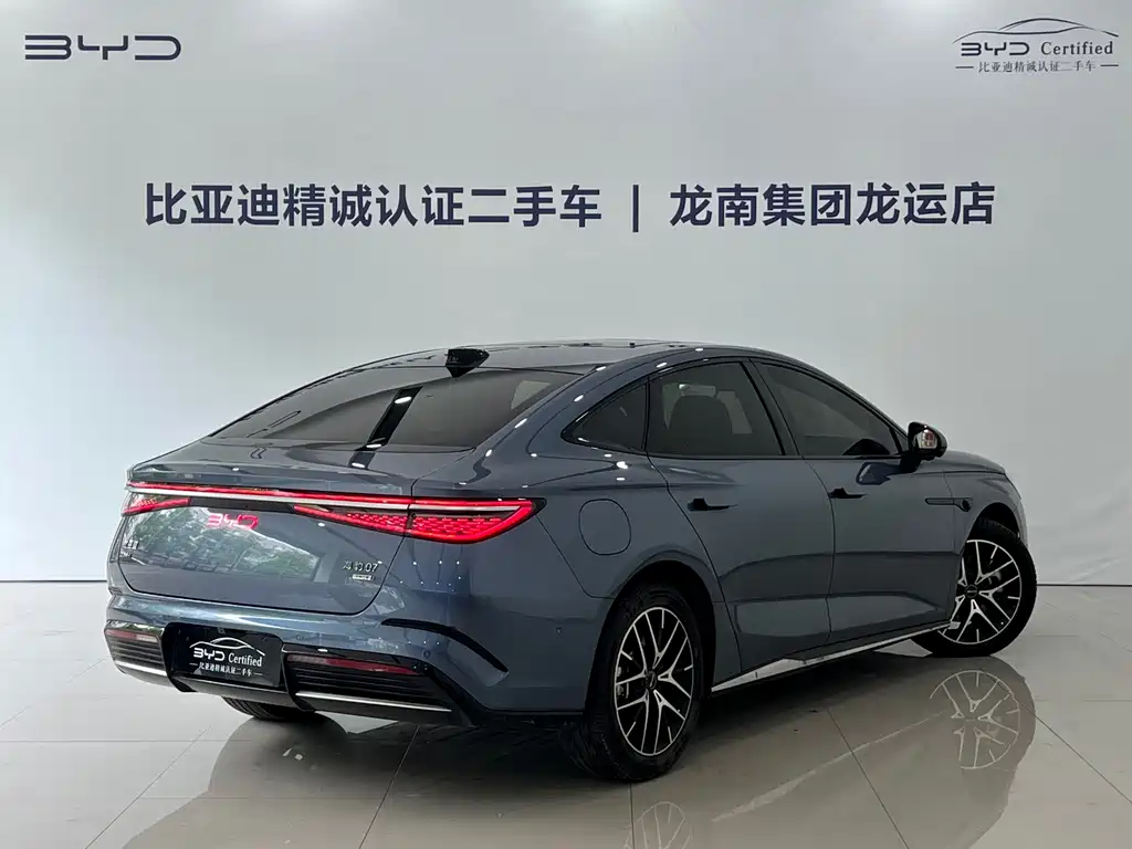 BYD Seal 07 DM-i 2025 — фото 13