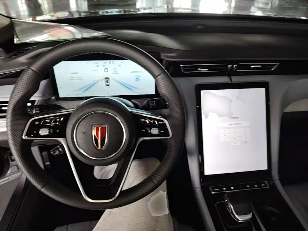 Hongqi H5 PHEV 2025 — фото 10