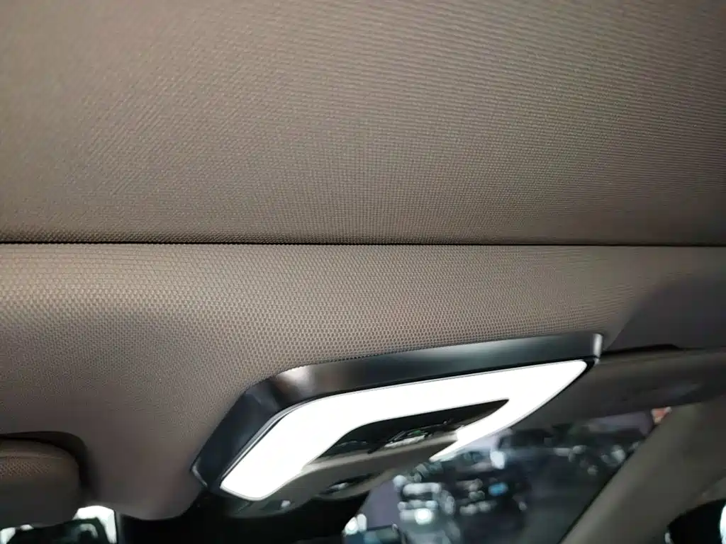Hongqi H5 PHEV 2025 — фото 18