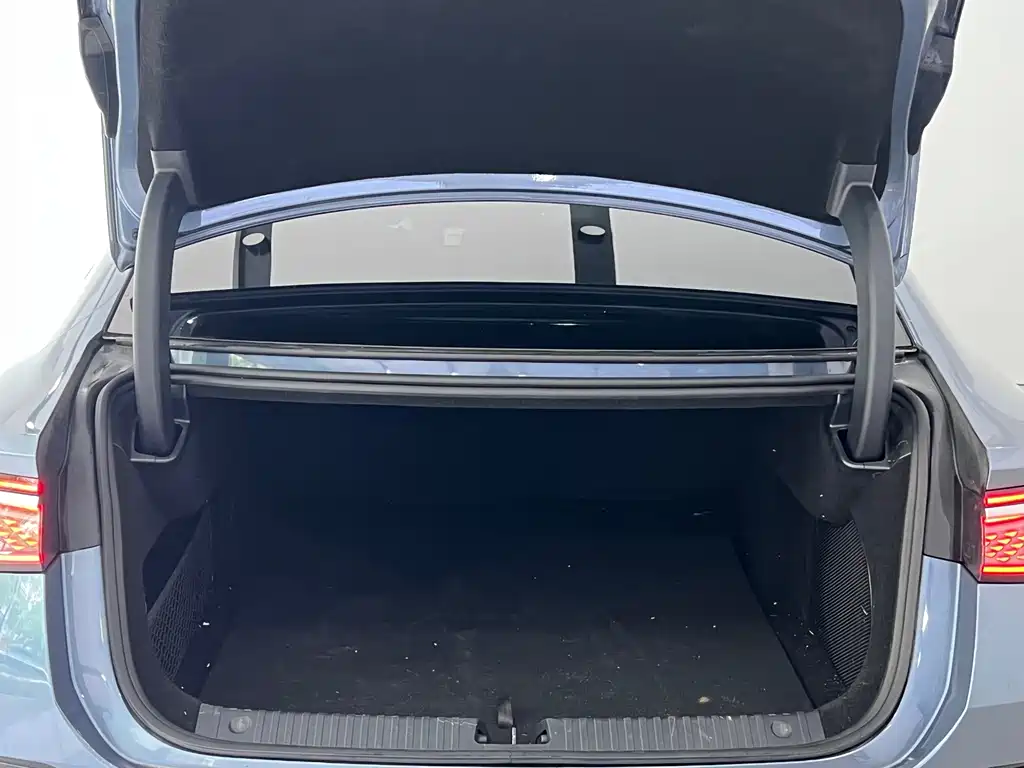 BYD Seal 07 DM-i 2025 — фото 8