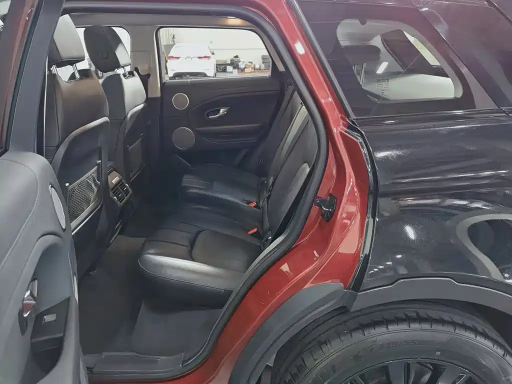 Land Rover Range Rover Evoque 2018 — фото 15
